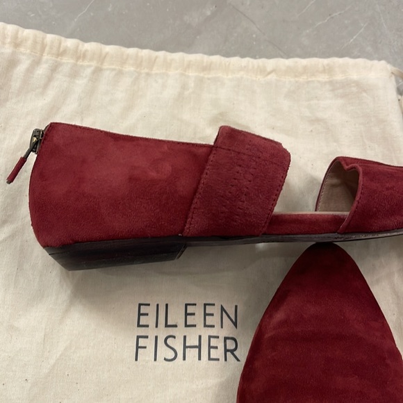 Eileen Fisher Vero Burgendy suede Cuoio side flats. Size 7 - Picture 3 of 7
